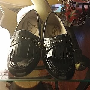 Brand new Women pattern leather loafer